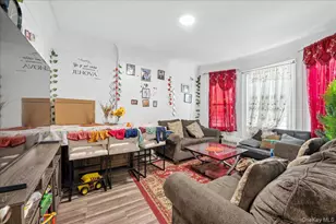 4384 Carpenter Ave, Bronx, NY 10466 - Photo 14