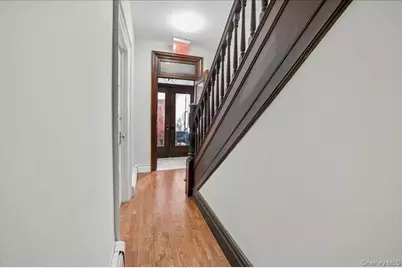 4384 Carpenter Avenue, Bronx, NY 10466 - Photo 4