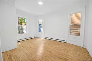4384 Carpenter Ave, Bronx, NY 10466 - Photo 6