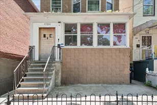 4384 Carpenter Ave, Bronx, NY 10466 - Photo 2