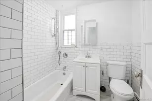 4384 Carpenter Ave, Bronx, NY 10466 - Photo 12