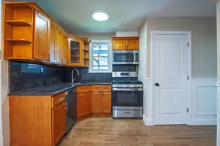 459 Roquette Ave, Floral Park, NY 11001 - Photo 4