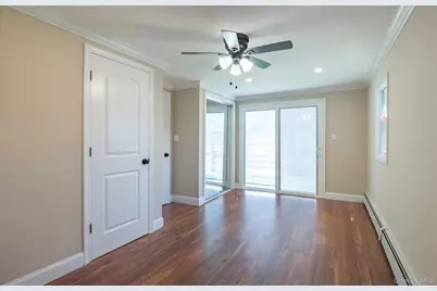 459 Roquette Avenue, Floral Park, NY 11001 - Photo 8