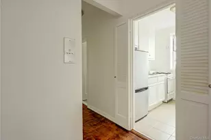 63-45 Saunders St, Rego Park, NY 11374 - Photo 18