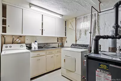 14586 8th Avenue, Whitestone, NY 11357 - Photo 18