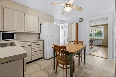 28 Cross Street, Locust Valley, NY 11560 - Photo 10