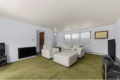 28 Cross Street, Locust Valley, NY 11560 - Photo 8