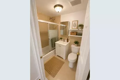 35-06 Leavitt Street #4F, Flushing, NY 11354 - Photo 4