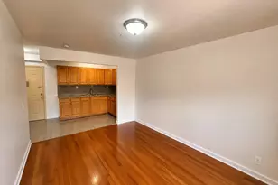 35-06 Leavitt St, Flushing, NY 11354 - Photo 12