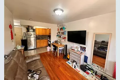 35-06 Leavitt Street #4F, Flushing, NY 11354 - Photo 1
