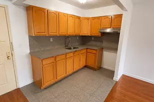 35-06 Leavitt St, Flushing, NY 11354 - Photo 14
