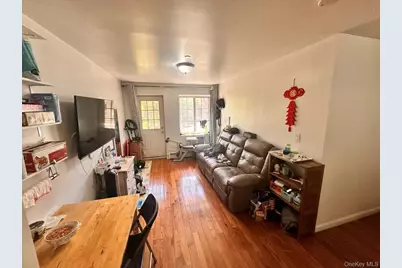 35-06 Leavitt Street #4F, Flushing, NY 11354 - Photo 2
