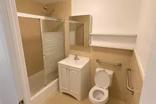 35-06 Leavitt St, Flushing, NY 11354 - Photo 24