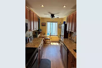 1006 Skyline Drive, Coram, NY 11727 - Photo 14