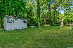 53 Mobrey Ln, Smithtown, NY 11787 - Photo 42
