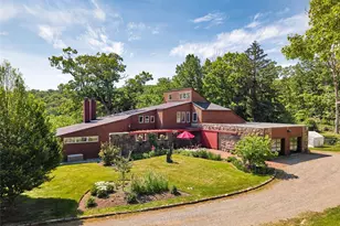2 Cannon Hill Rd, Tuxedo Park, NY 10987 - Photo 2