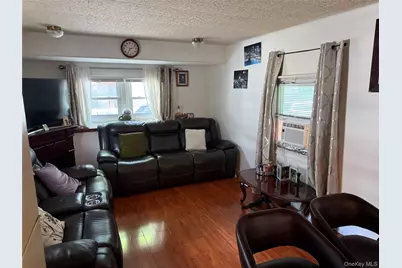 136 Quaker Rd Trailer Park, Pomona, NY 10970 - Photo 8