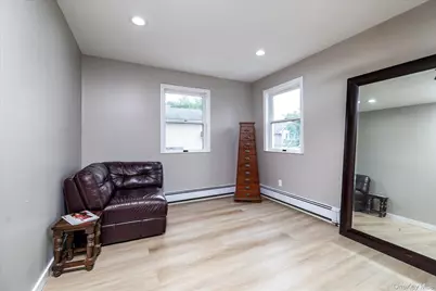 582 Washington Avenue, West Hempstead, NY 11552 - Photo 14