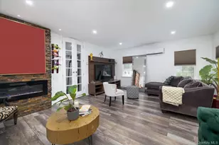 582 Washington Ave, West Hempstead, NY 11552 - Photo 4