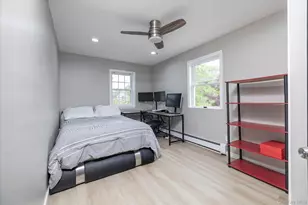 582 Washington Ave, West Hempstead, NY 11552 - Photo 18