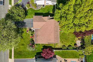 30 Columbine Ln, Kings Park, NY 11754 - Photo 8
