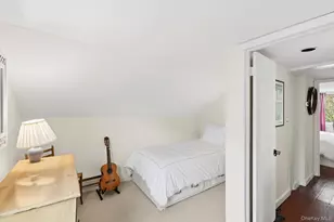 24 Baycrest Ave, Westhampton, NY 11977 - Photo 12