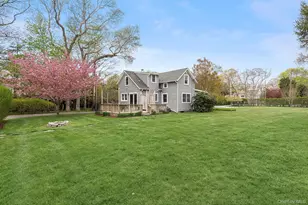 24 Baycrest Ave, Westhampton, NY 11977 - Photo 20