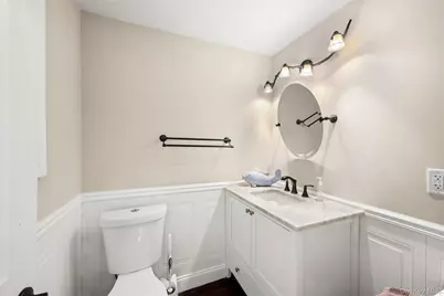 104 Elm Street, Sayville, NY 11782 - Photo 18