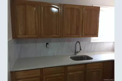 17 Chestnut Street, Yonkers, NY 10701 - Photo 4
