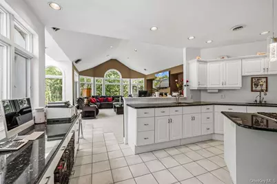 16 Katavolos Drive, Tomkins Cove, NY 10986 - Photo 8