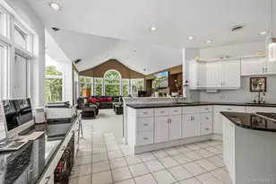 16 Katavolos Dr, Tomkins Cove, NY 10986 - Photo 8