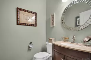 9 Windwatch Dr, Hauppauge, NY 11788 - Photo 32