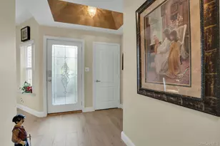 9 Windwatch Dr, Hauppauge, NY 11788 - Photo 8