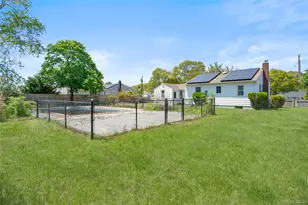 115 Chapel Ave, Patchogue, NY 11772 - Photo 30