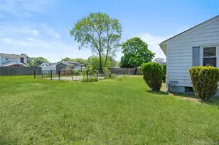115 Chapel Ave, Patchogue, NY 11772 - Photo 32