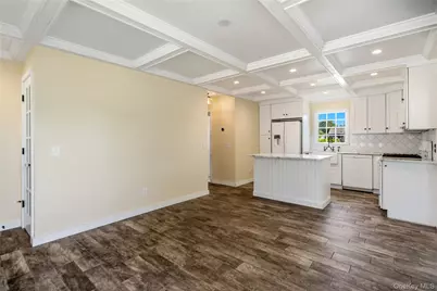 115 Chapel Avenue, Patchogue, NY 11772 - Photo 4