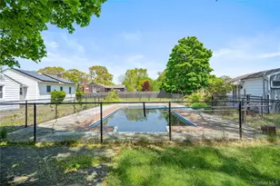 115 Chapel Ave, Patchogue, NY 11772 - Photo 24