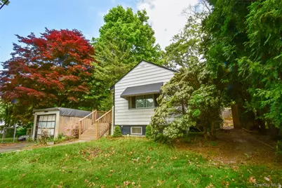 82 Cherry Road, Rocky Point, NY 11778 - Photo 2