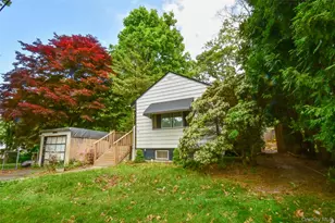 82 Cherry Rd, Rocky Point, NY 11778 - Photo 2