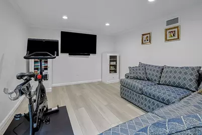 305 Stratton Road, New Rochelle, NY 10804 - Photo 26