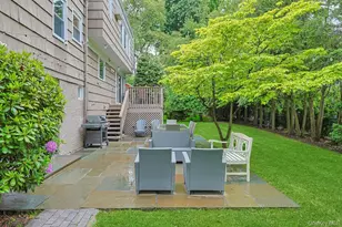 305 Stratton Rd, New Rochelle, NY 10804 - Photo 30