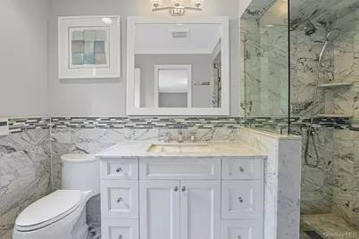 305 Stratton Road, New Rochelle, NY 10804 - Photo 22