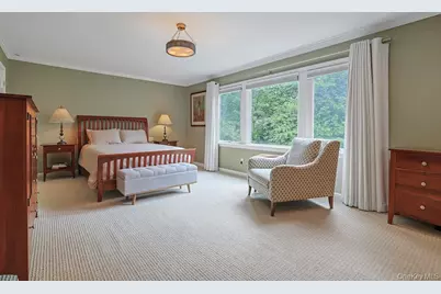 305 Stratton Road, New Rochelle, NY 10804 - Photo 20