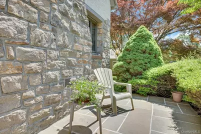 39 Dante Street, Larchmont, NY 10538 - Photo 2