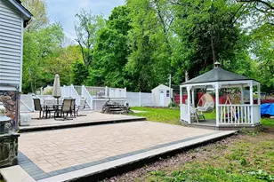 15 Pops Rd, Cortlandt Manor, NY 10567 - Photo 2