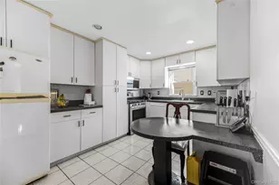 25 Jody Ln, Yonkers, NY 10701 - Photo 10