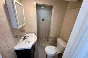 2910 Baisley Ave, Bronx, NY 10461 - Photo 16