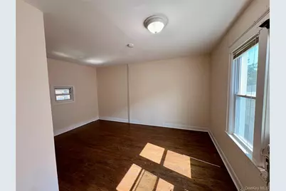 2910 Baisley Avenue, Bronx, NY 10461 - Photo 8