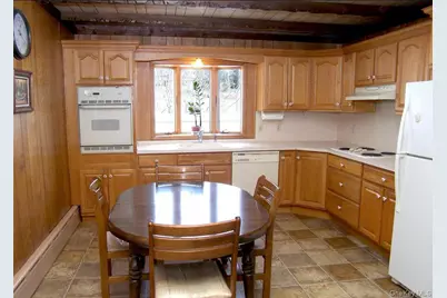 9 Inwood Avenue, Selden, NY 11784 - Photo 6