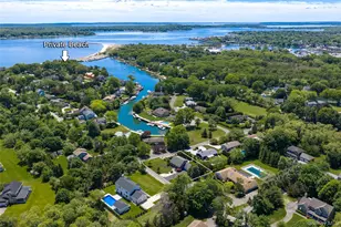 450 Maple Ln, Greenport, NY 11944 - Photo 16